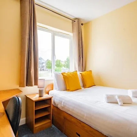3 Bedroom With Wifi & Kitchen