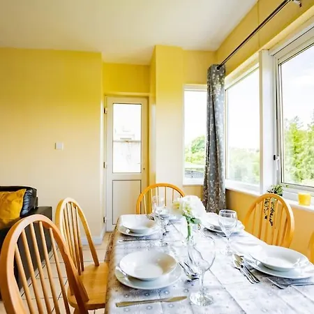 3 Bedroom With Wifi & Kitchen *