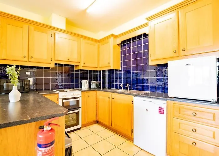 68 - Spacious & Budget Friendly By Shortstays Apartman Galway