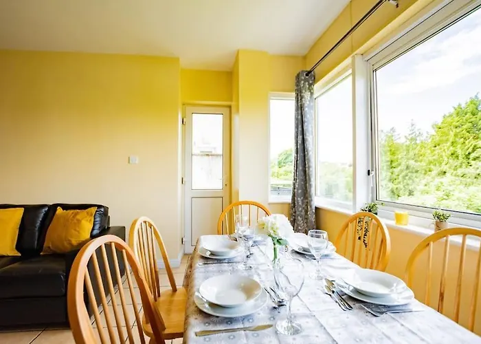 68 - Spacious & Budget Friendly By Shortstays *