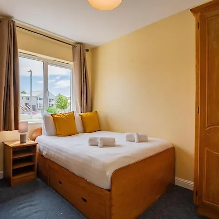 3 Bedroom With Wifi & Kitchen